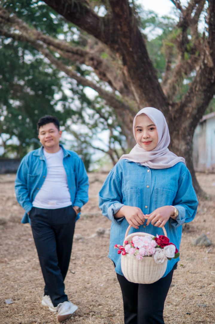https://rosi-dan-arif.webnikah.com/dirmember/00000029/Rosi_Arif/photo-287684-339338-l-202610041143.jpg