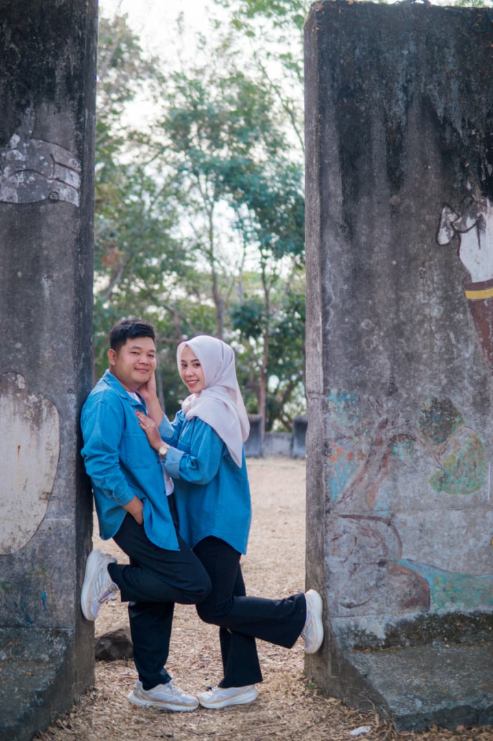 https://rosi-dan-arif.webnikah.com/dirmember/00000029/Rosi_Arif/photo-287684-339339-l-202610041143.jpg