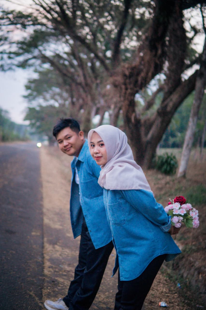 https://rosi-dan-arif.webnikah.com/dirmember/00000029/Rosi_Arif/photo-287684-339362-l-202610040538.jpg