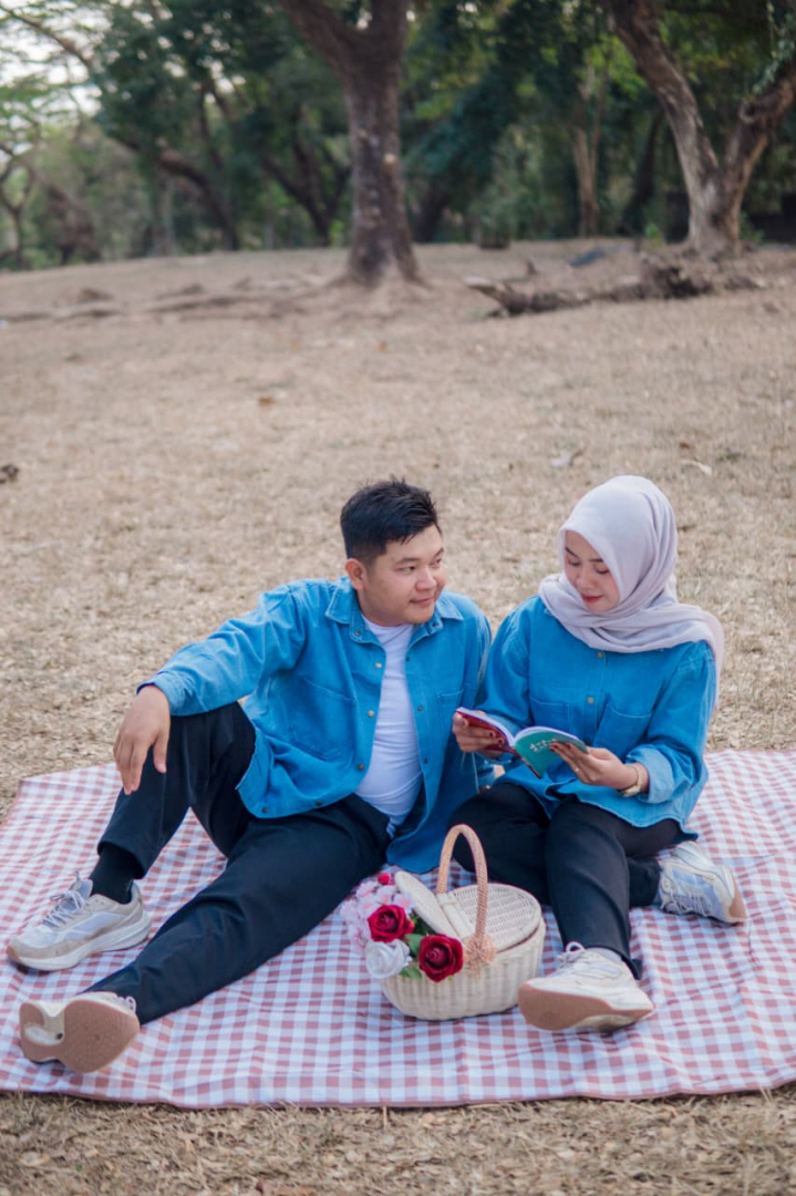 https://rosi-dan-arif.webnikah.com/dirmember/00000029/Rosi_Arif/photo-287684-339383-l-202610040544.jpg
