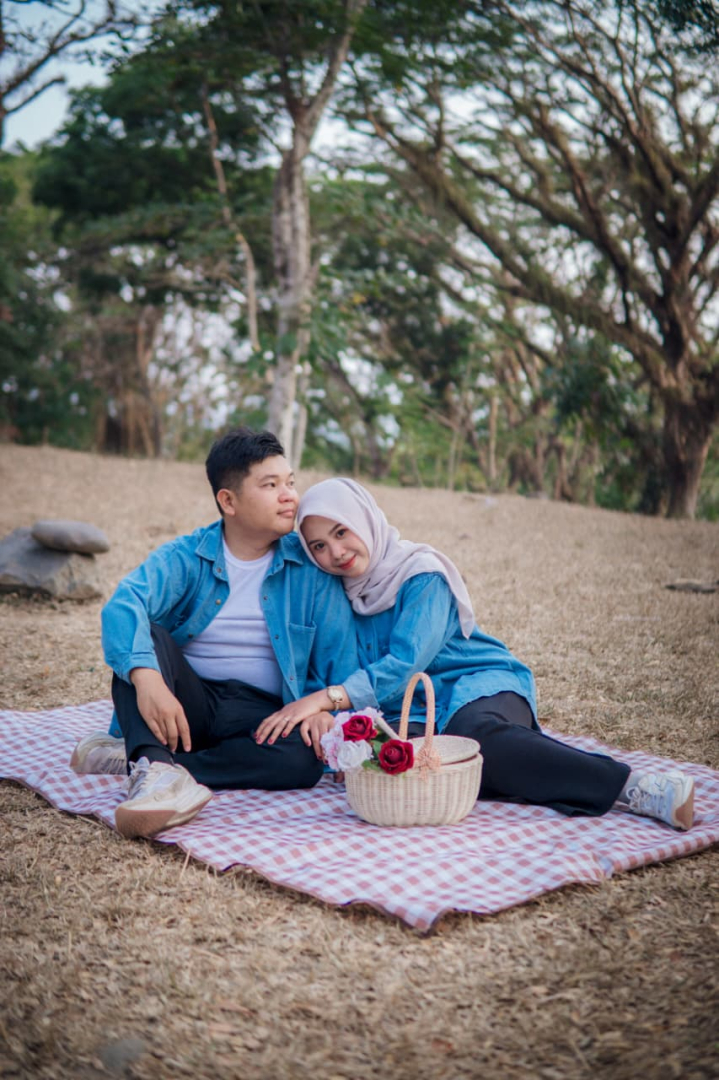 https://rosi-dan-arif.webnikah.com/dirmember/00000029/Rosi_Arif/photo-287684-339384-l-202610040544.jpg